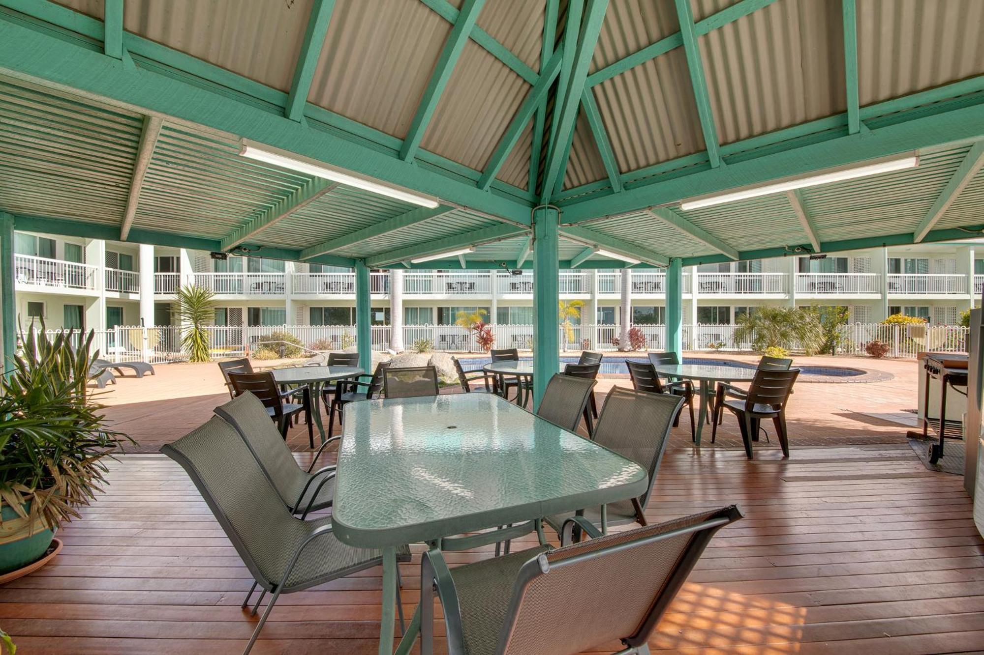 Reef Adventureland Motor Inn Tannum Sands Exterior foto
